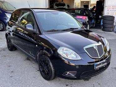 Lancia Ypsilon 1.3 MJT 90 CV MomoDesign
