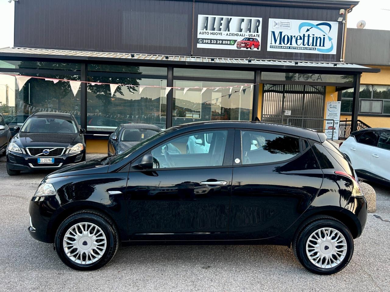 " UNA CHICCA " Lancia Ypsilon 85 CV Metano Ecochic Platinum