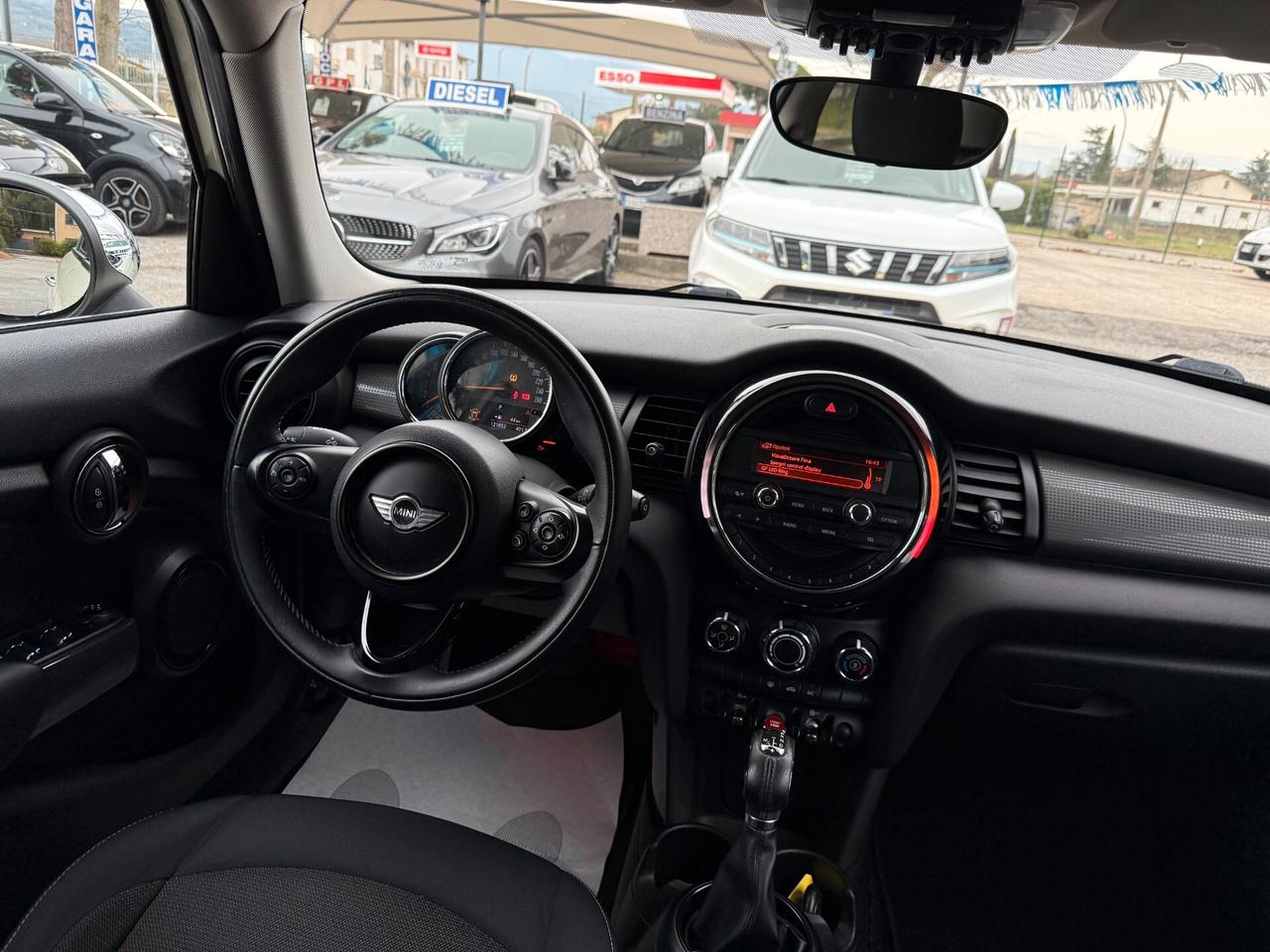 " UNA CHICCA " Mini 1.5 One D Business 5 porte