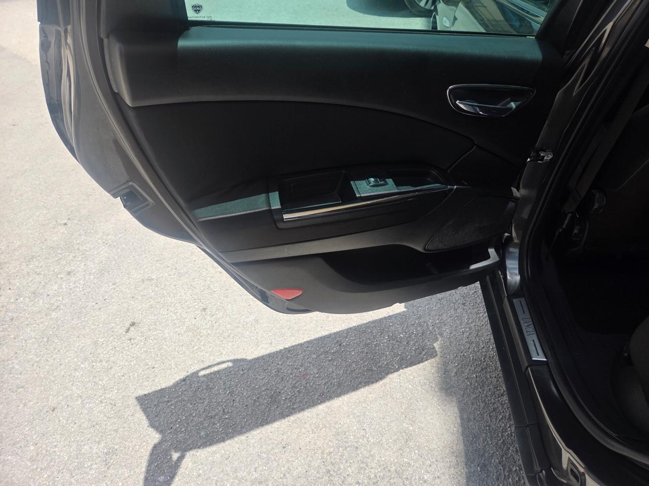LANCIA DELTA ANNO 2014 1.6 MJET 120 CV KM CERTIFIC