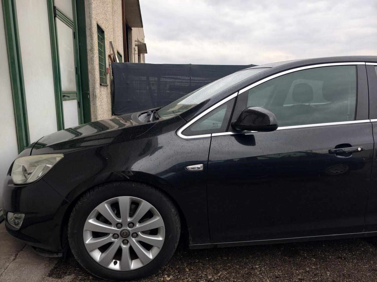 Opel Astra DIESEL COSMO 5 PORTE UNI PROPRIETARIO 2013