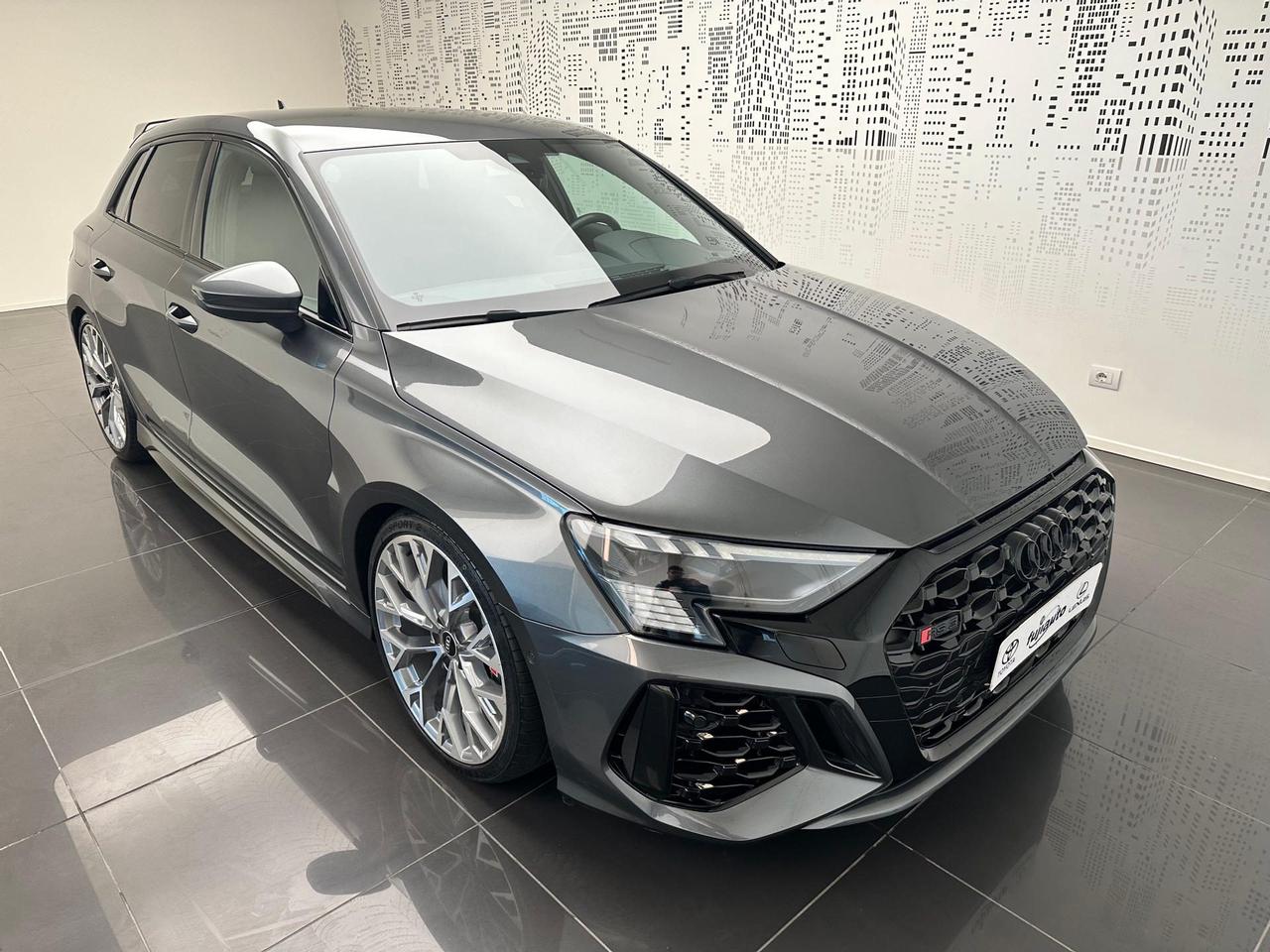 Audi RS3 Sportback 2.5 tfsi quattro s-tronic
