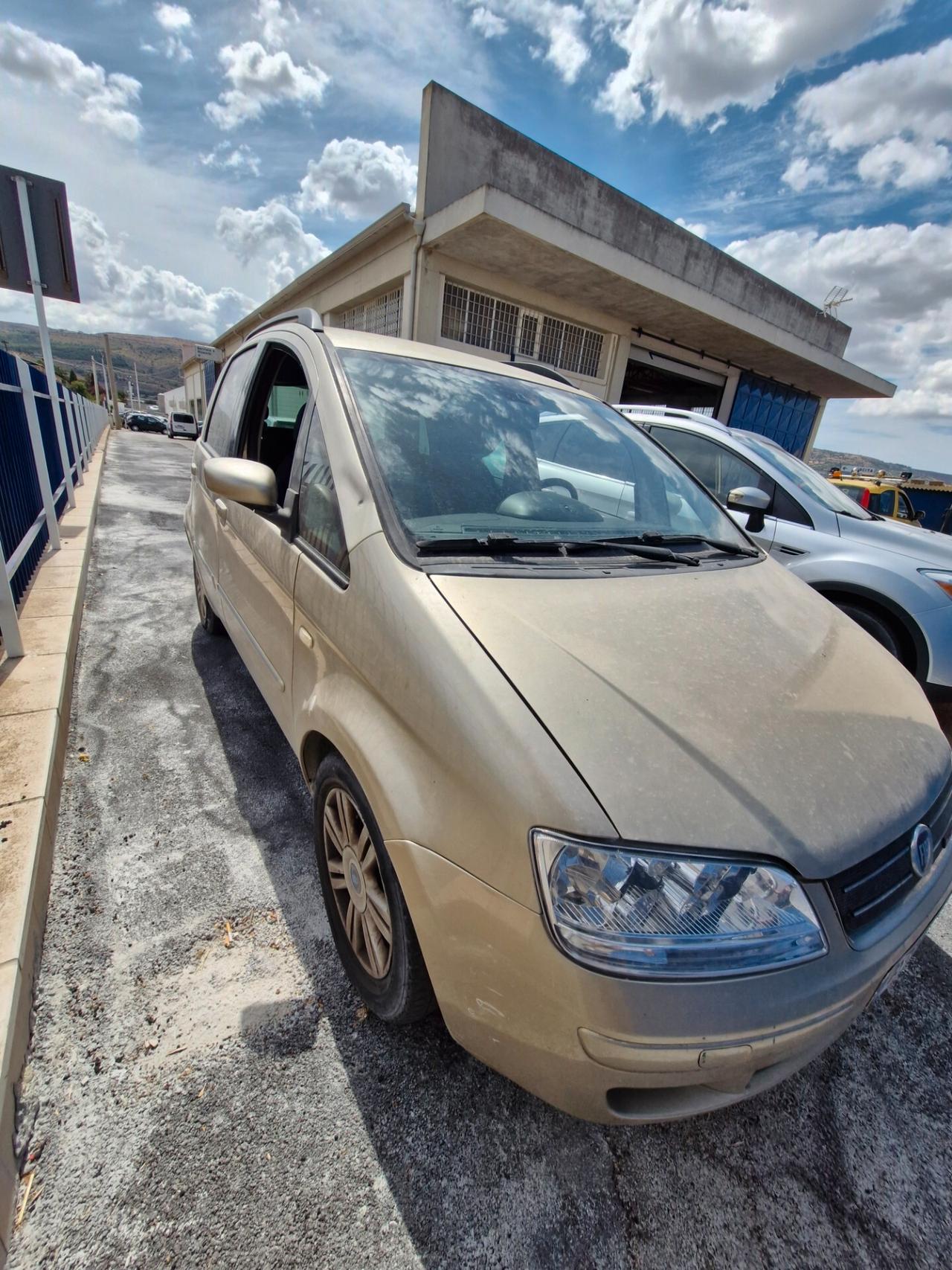 Fiat Idea 1.6 Multijet 16V DPF BlackMotion