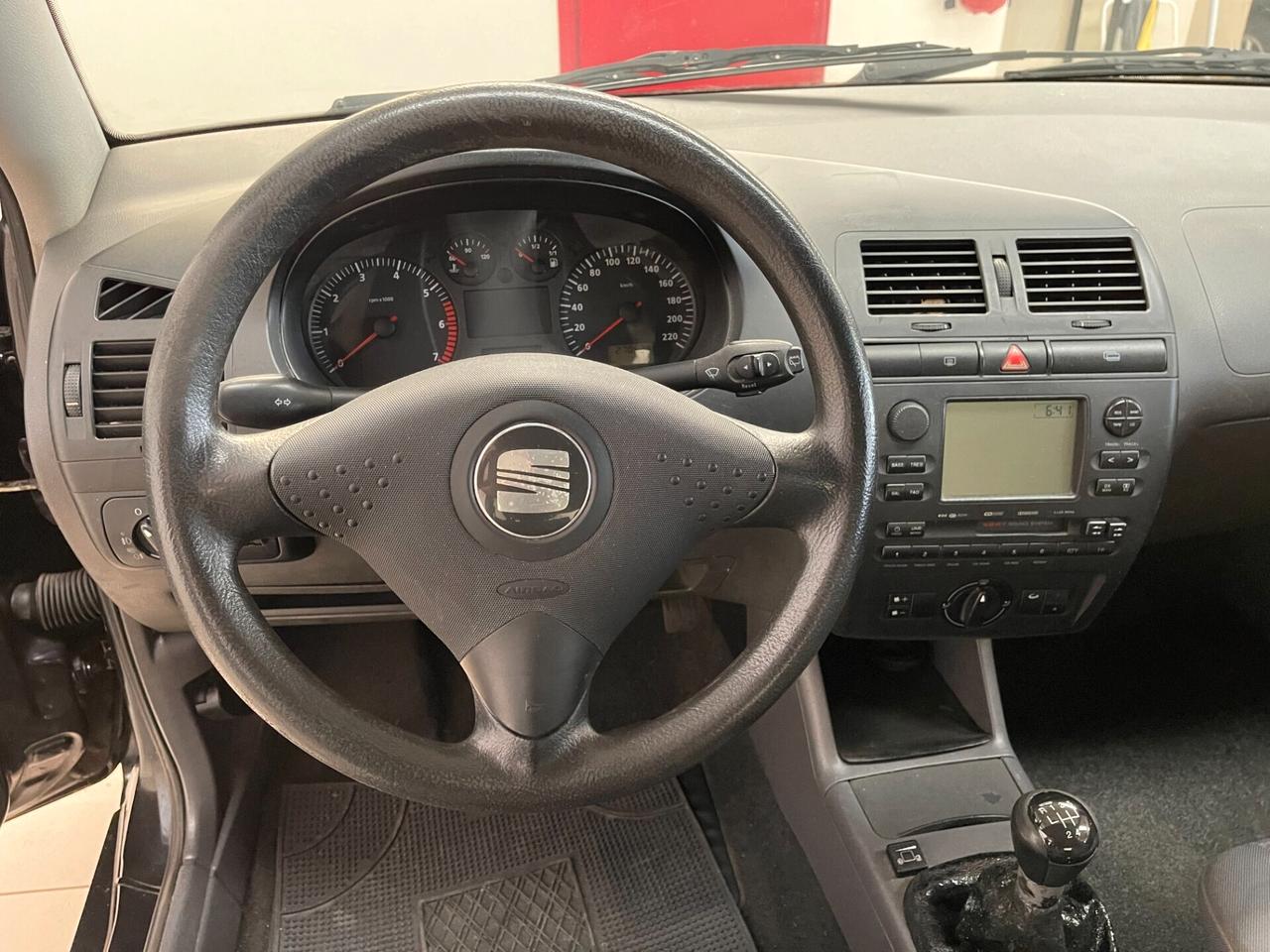 Seat Ibiza SEAT Ibiza Signo 1.4 GPL 3porte-Ok Neopatentati-LEGGI SOTTO