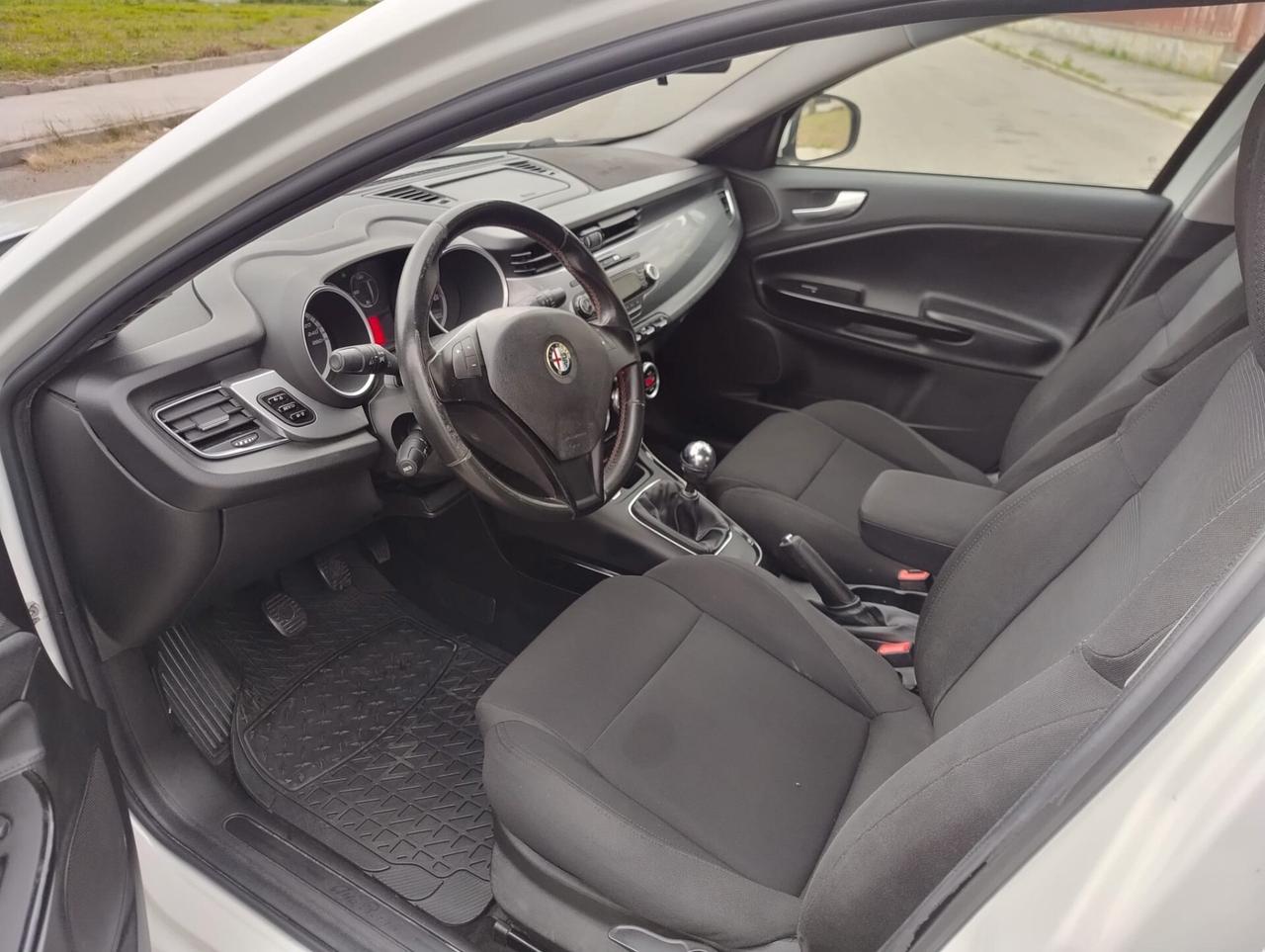 Alfa Romeo Giulietta 1.6 JTDm-2 105 CV Distinctive