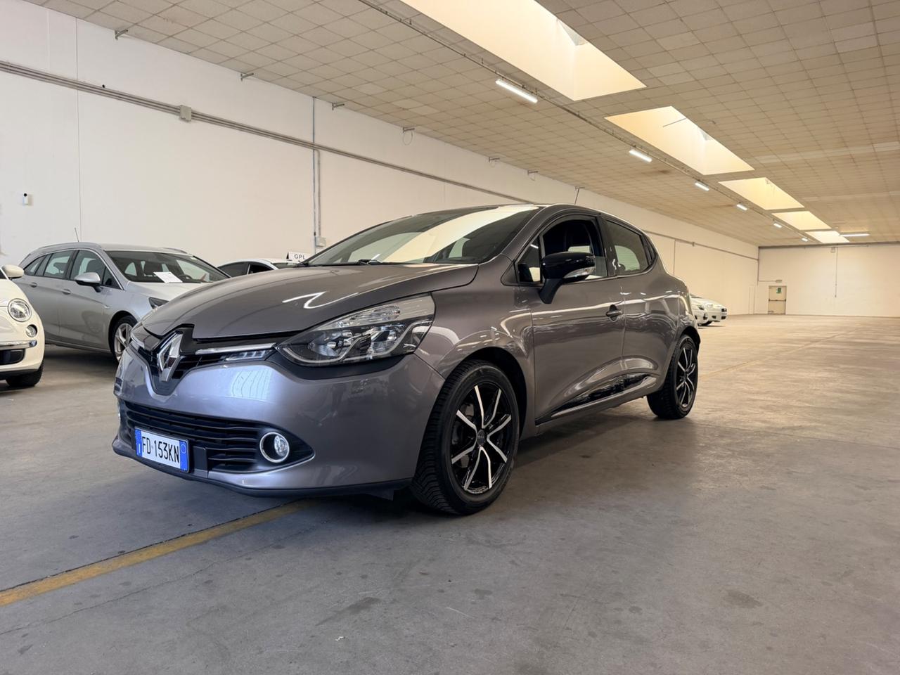 Renault Clio 1.2 75CV 5 porte Life