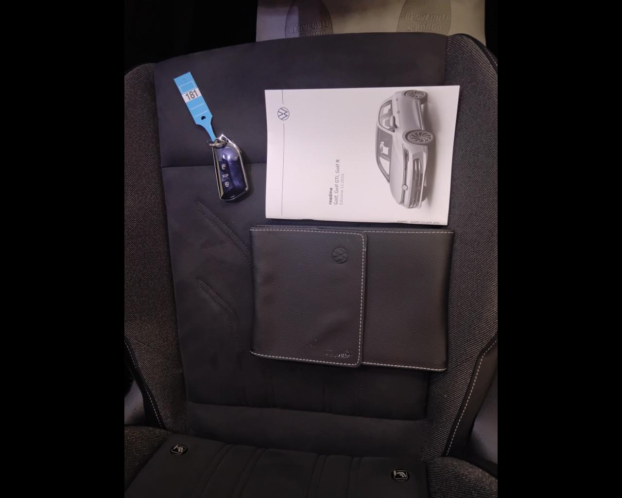 VOLKSWAGEN Golf VIII 2024 - Golf 2.0 tdi Style 150cv dsg