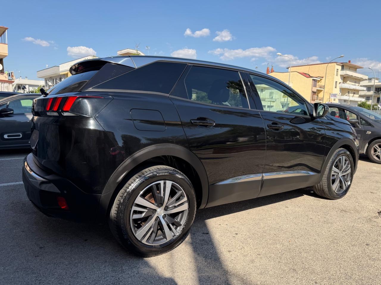 Peugeot 3008 BlueHDi 130 S&S EAT8 Allure