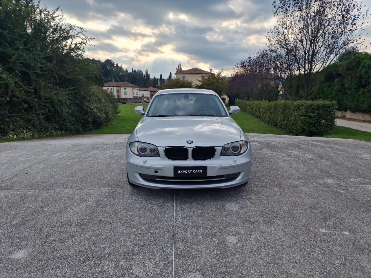 BMW Serie 1 118d 2.0 143CV Futura 5 porte – Anno 2011