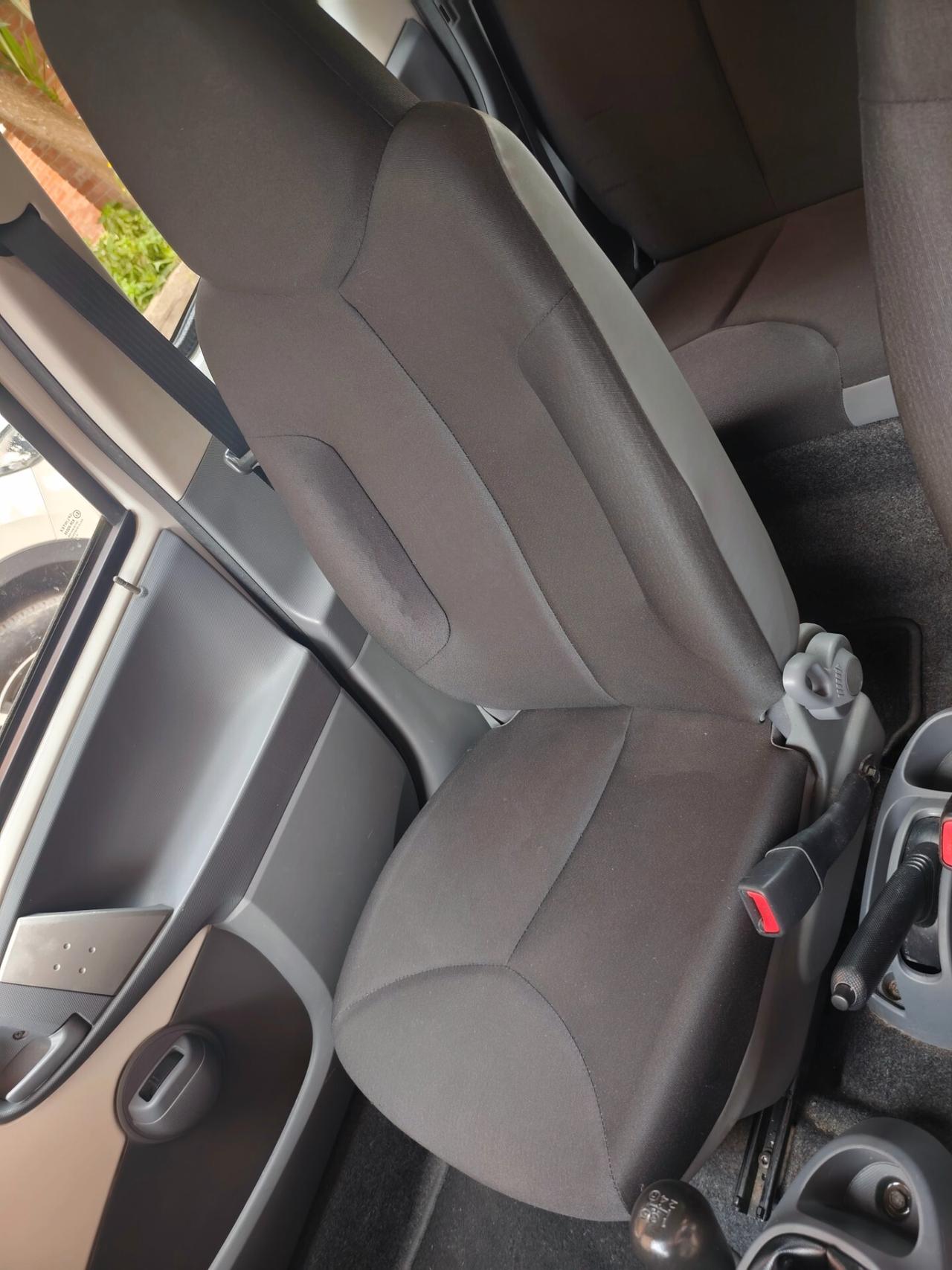 Toyota Aygo 1.0 12V VVT-i 5 porte Active