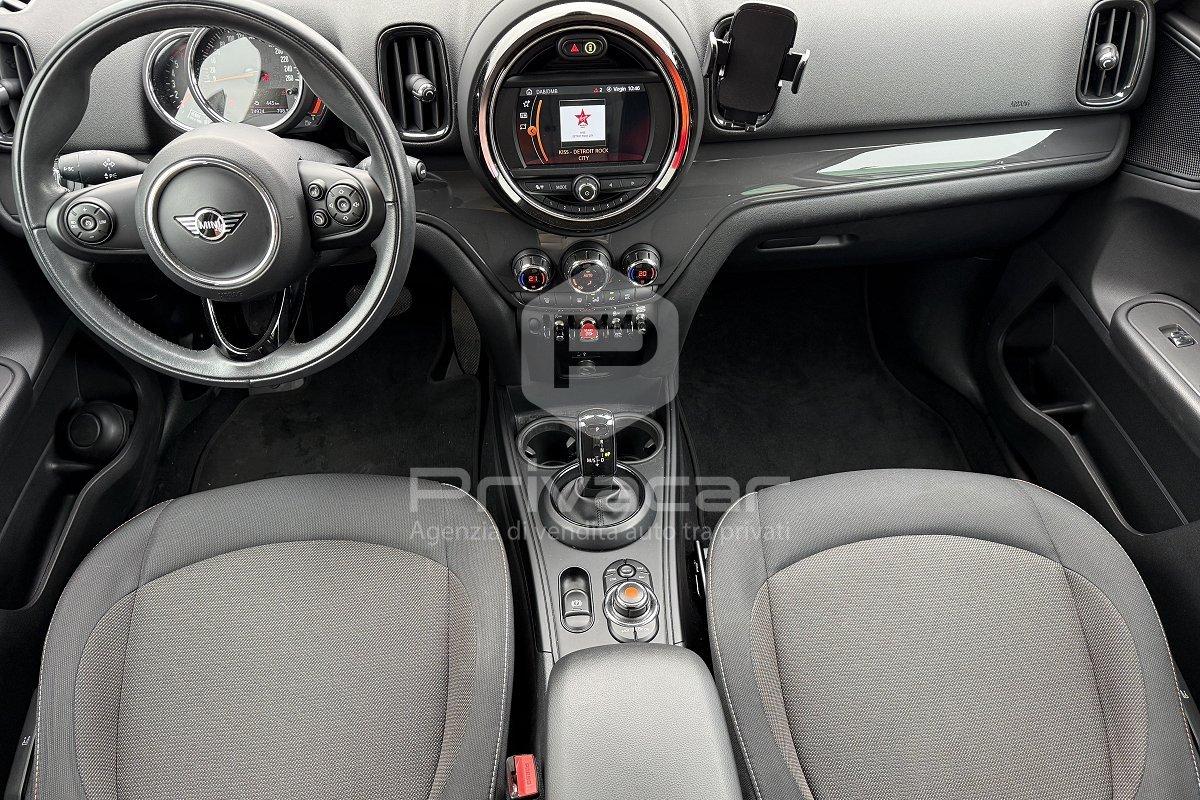 MINI Mini 2.0 Cooper D Baker Street Countryman ALL4