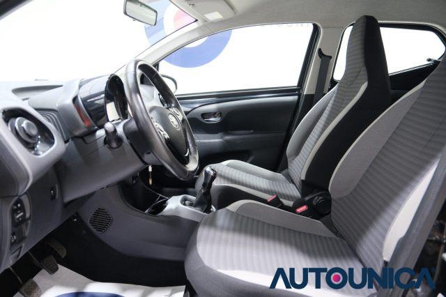 TOYOTA Aygo 1.0 VVT-I 72 CV 5 PORTE CONNECT NEOPATENTATI