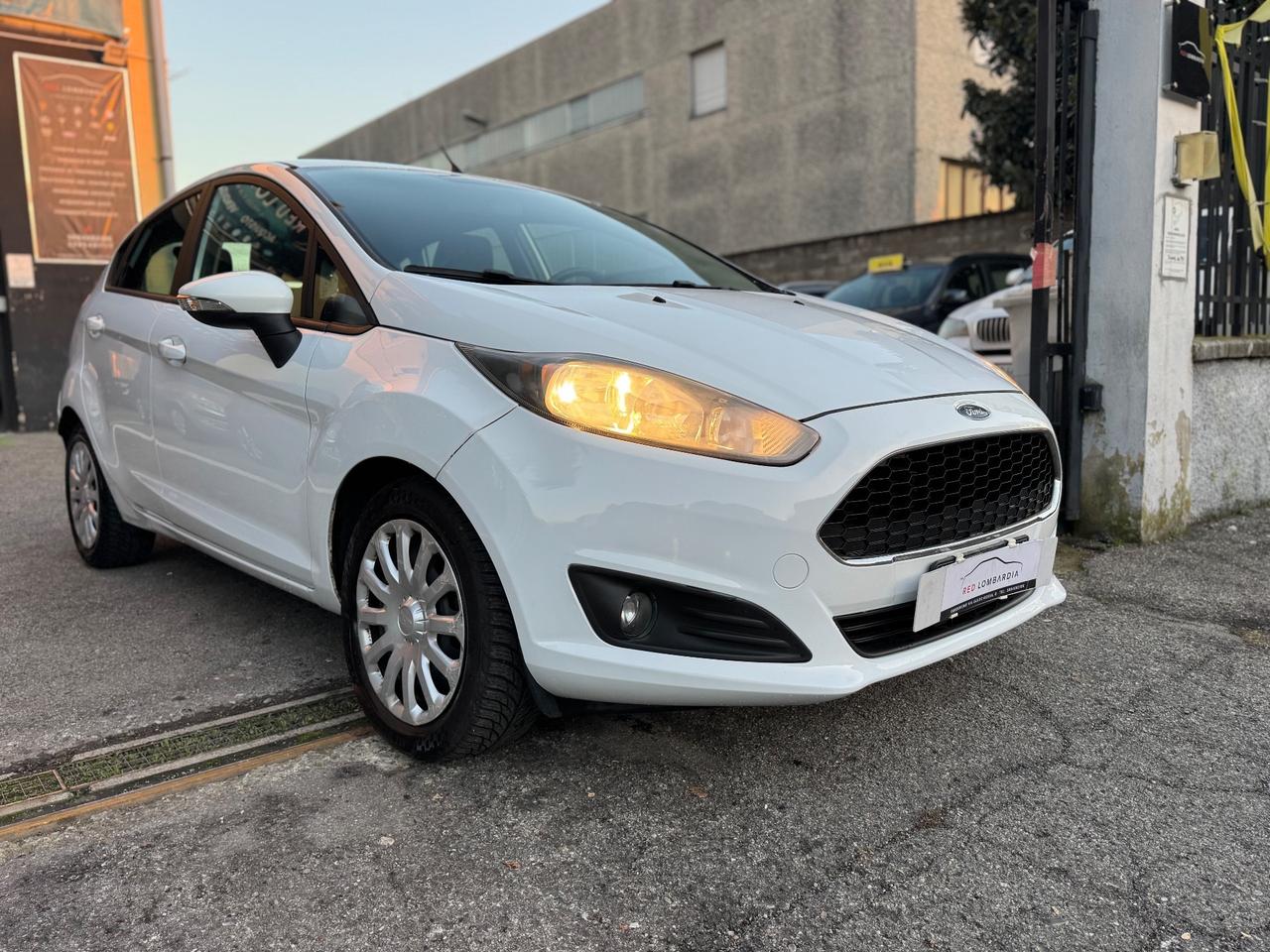 Ford Fiesta 1.0 EcoBoost 100CV 5 porte Powershift Titanium
