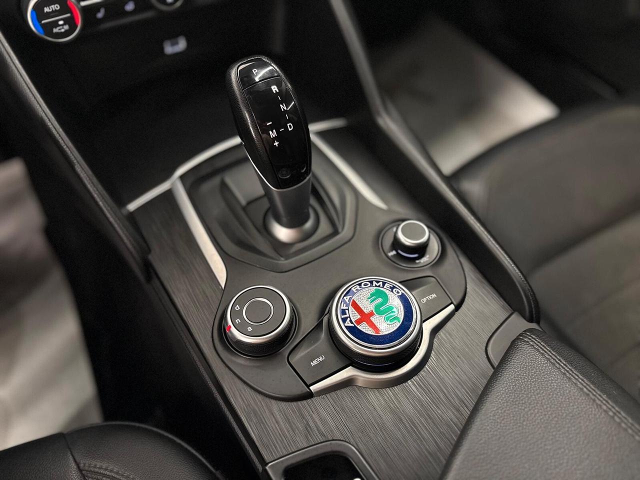 Alfa Romeo Giulia 2.2 Turbodiesel 150 CV Super