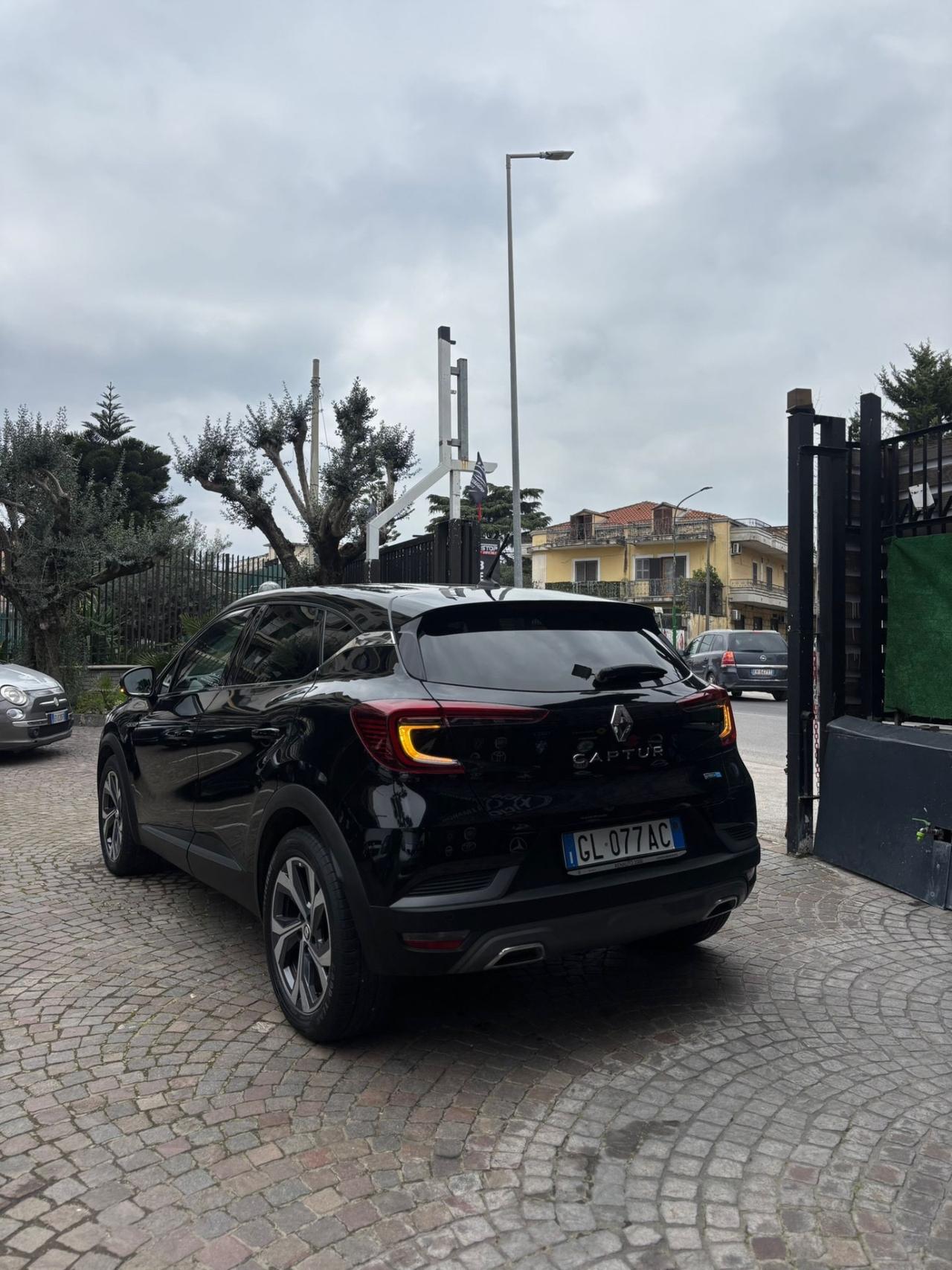 Renault Captur Full Hybrid E-Tech 145 CV RS Line