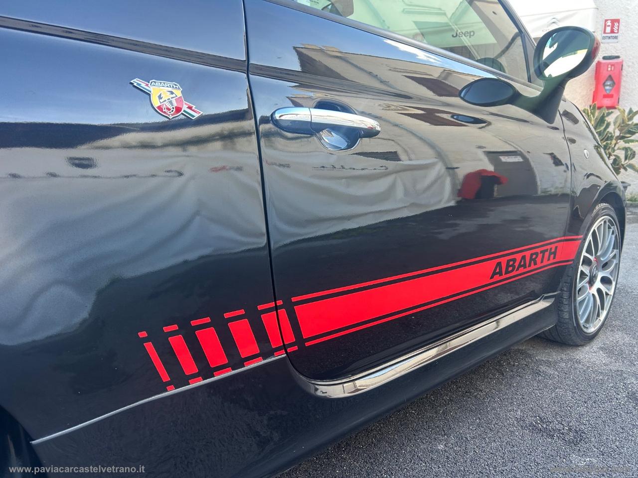 ABARTH 500 1.4 Turbo T-Jet Custom