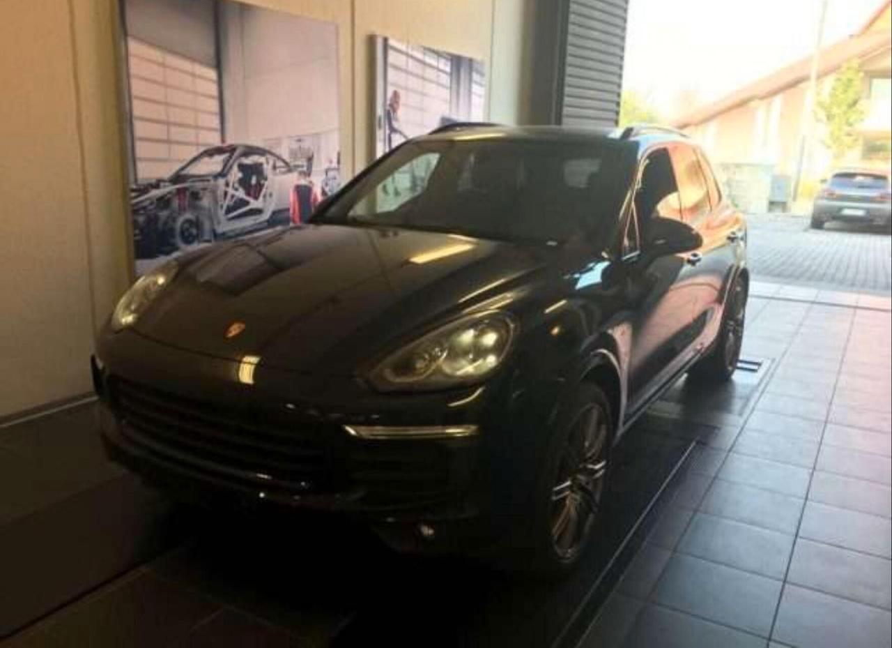 Porsche Cayenne 3.0 Diesel Platinum Edition