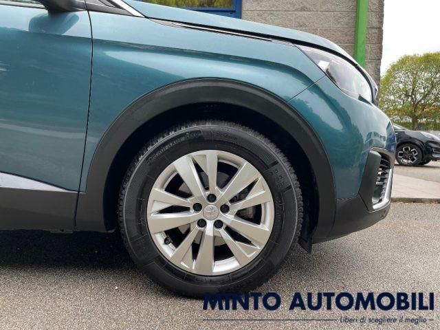 PEUGEOT 5008 1.5 BLUEHDI 130 CV AUTOMATICA 7 POSTI NAVIGATORE