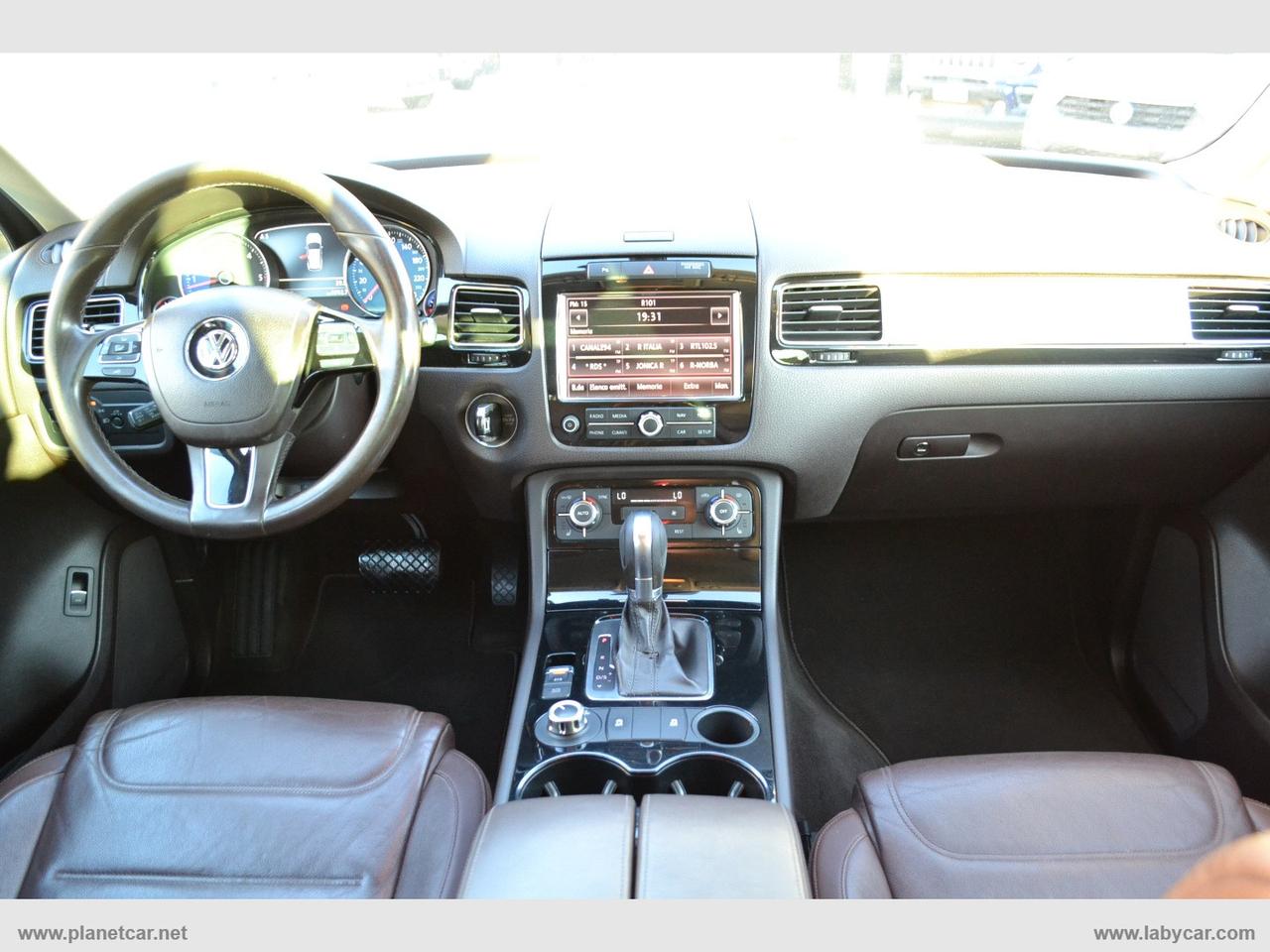 VOLKSWAGEN Touareg 3.0 TDI 245 CV tip. BlueM.Techn.