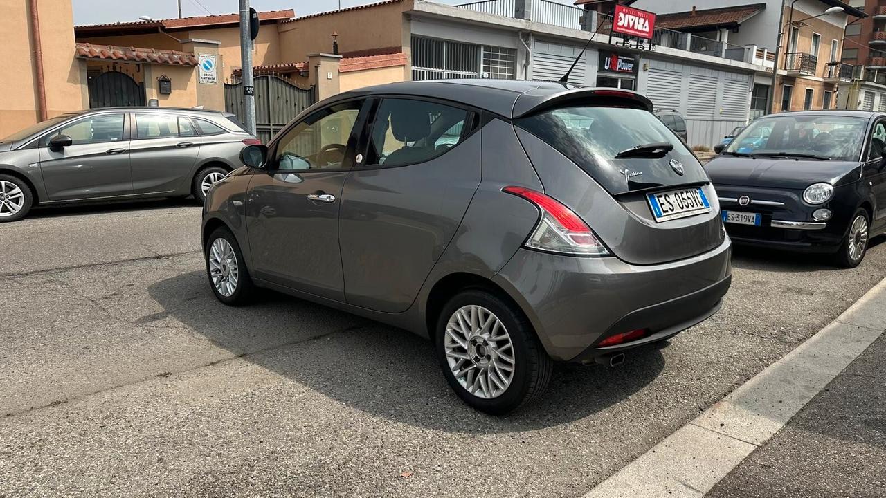 Lancia Ypsilon 1.2 69 CV 5 porte GPL Ecochic Gold