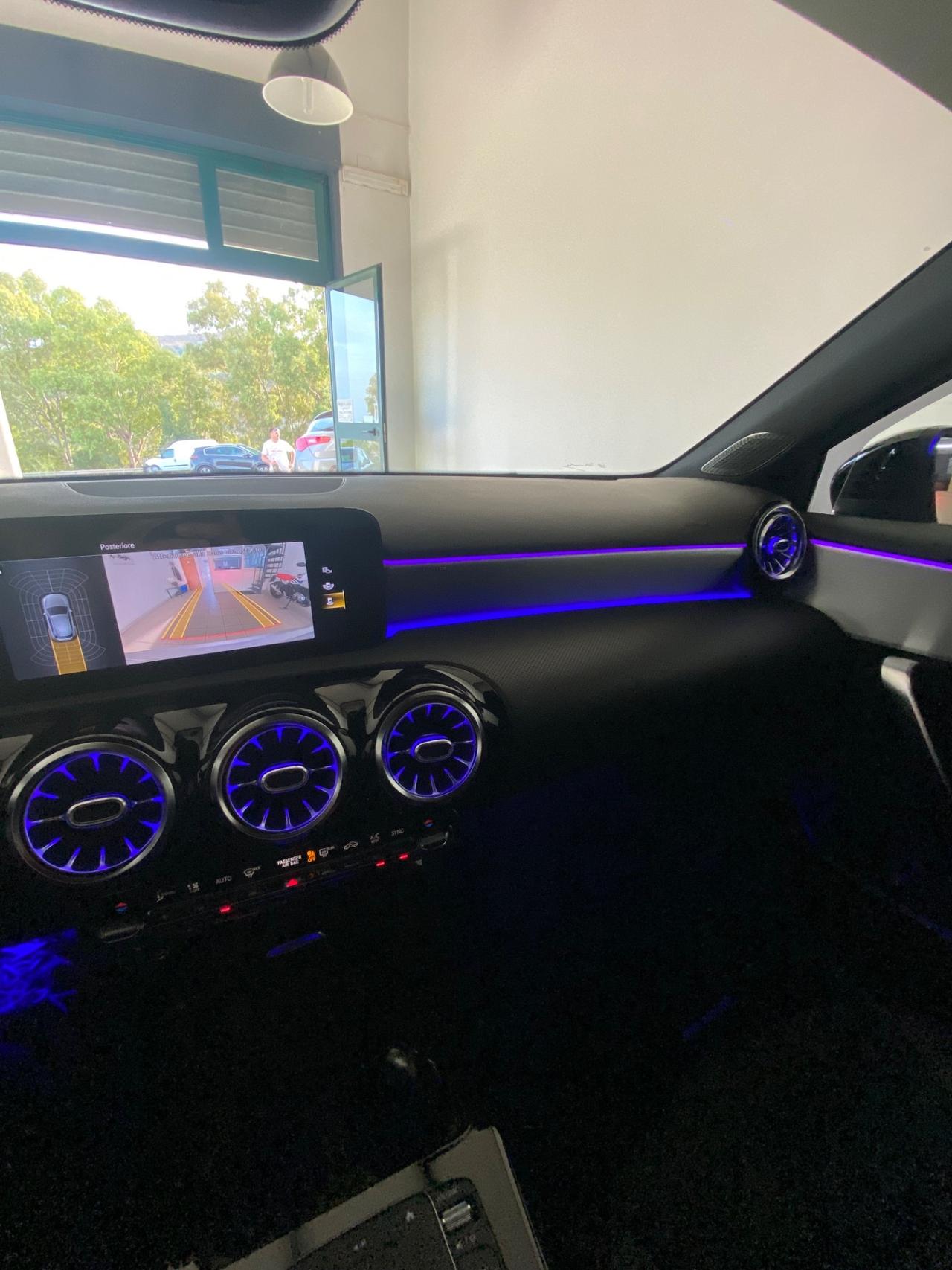 Mercedes-benz A 200 d Premium AMG