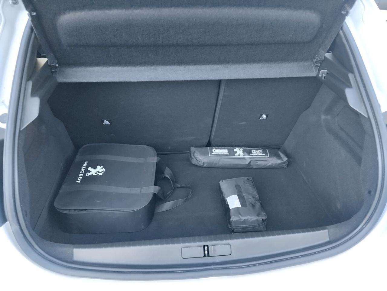 Peugeot 208 motore elettrico 136 CV 5 porte Active