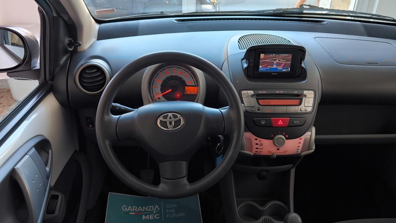 Toyota Aygo 1.0 12V VVT-i 5 porte Sol Connect