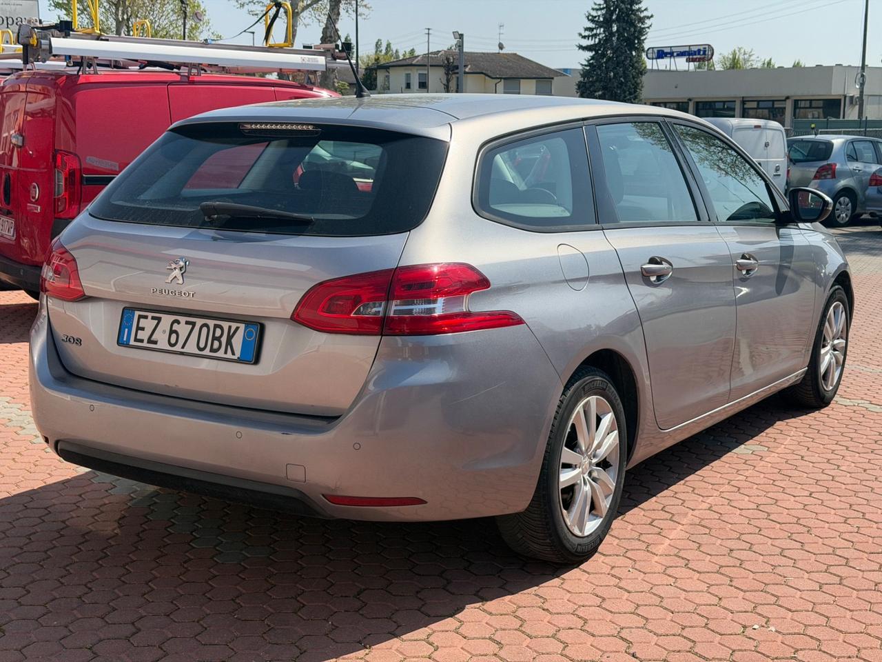 Peugeot 308 BlueHDi 100 S&S SW Business