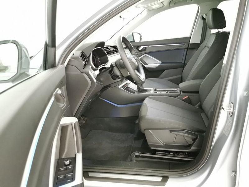 Audi Q3 35 2.0 tdi Business Advanced s-tronic