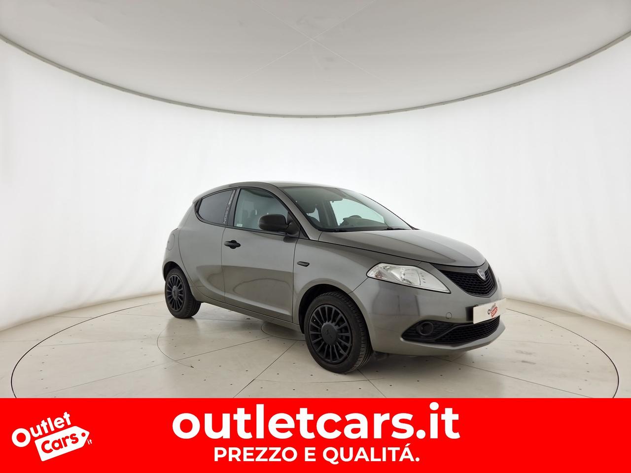 Lancia Ypsilon 1.2 silver 69cv