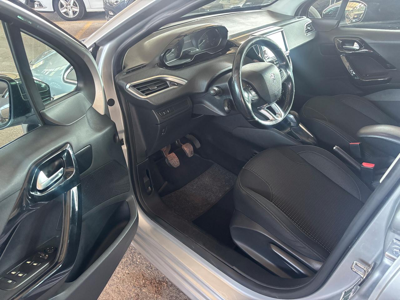 Peugeot 208 1.2 BENZINA 60KW 82CV Allure NEOPATENTATO