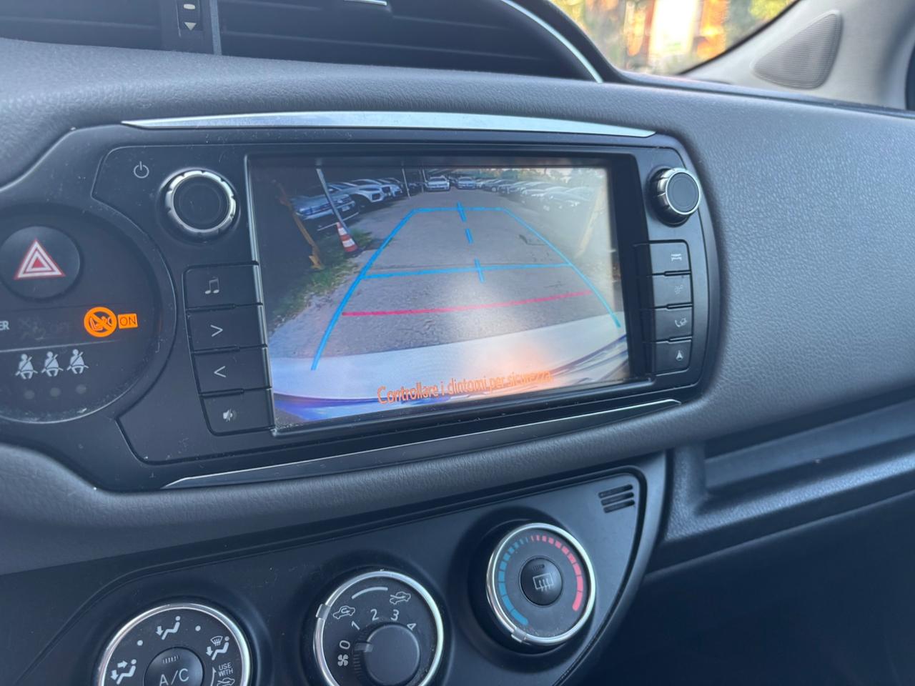 Toyota Yaris 1.0 5 porte Lounge OK NEOPATENTATI