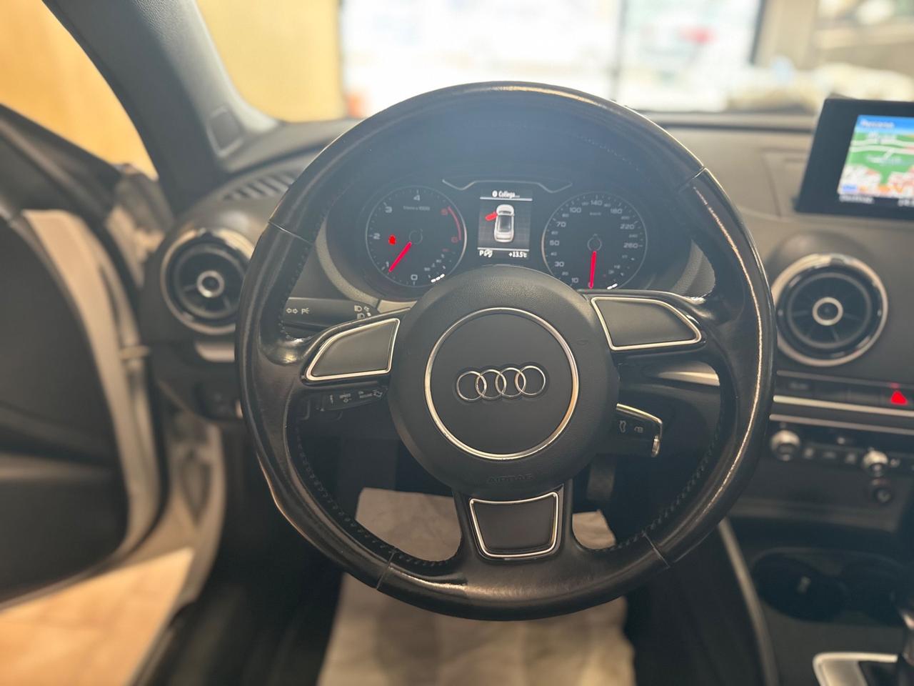 Audi A3 Cabrio 2.0 TDI clean diesel Attraction