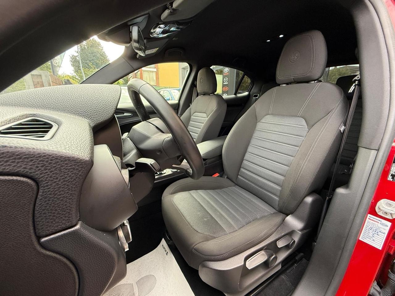 Alfa Romeo Stelvio 2.2 Turbodiesel 160 CV AT8 RWD Super