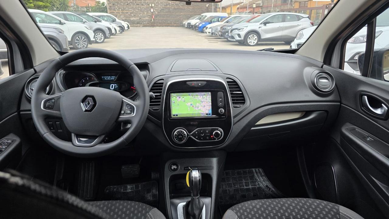 Renault Captur dCi 8V 90 CV EDC Start&Stop Energy Initiale Paris