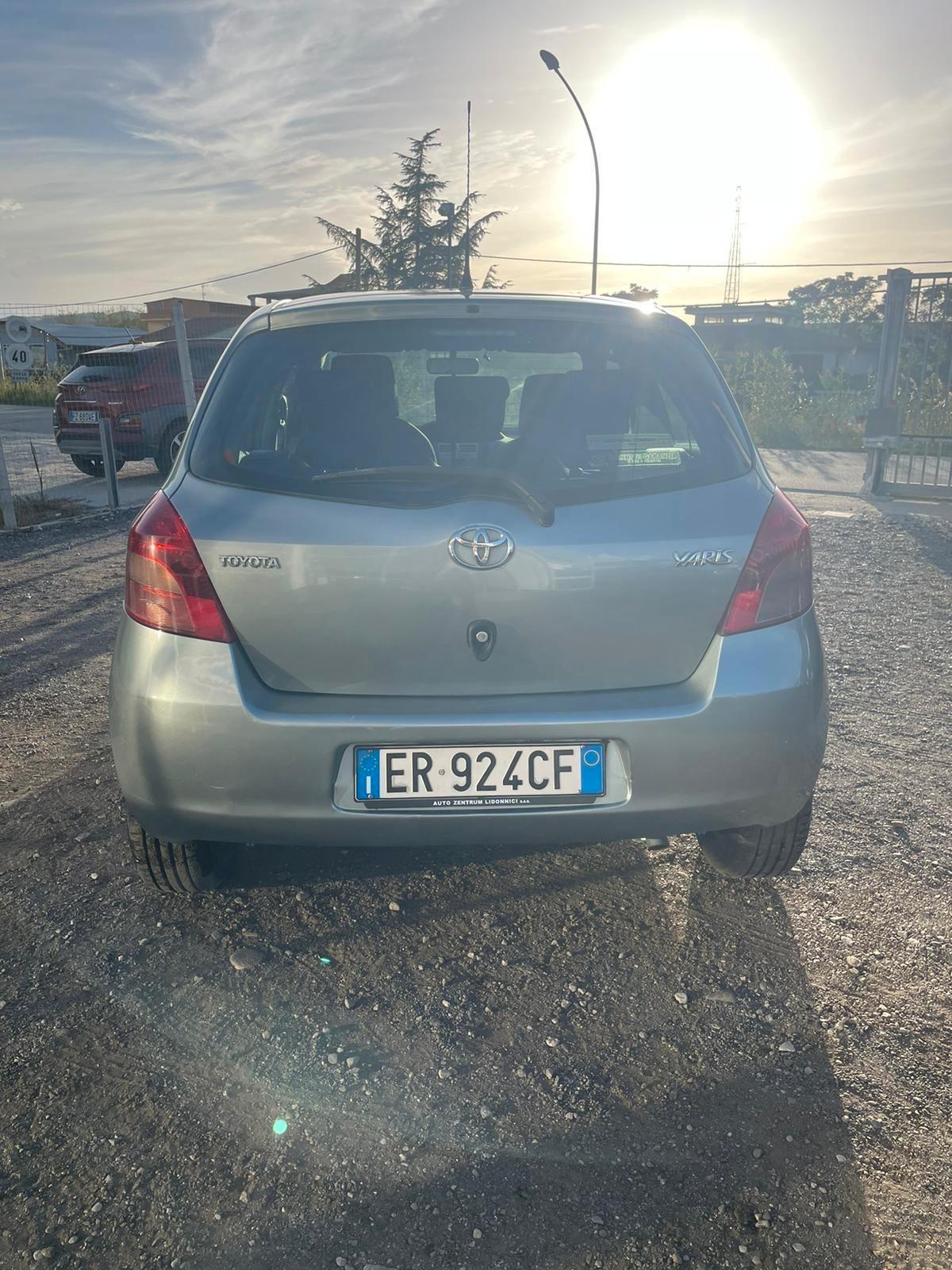 Toyota Yaris 1.3 5 porte