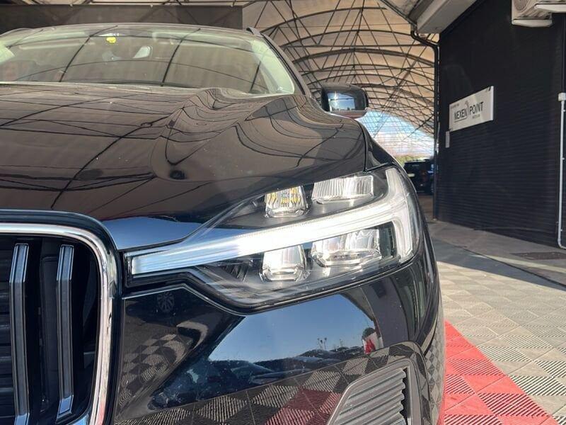Volvo XC60 B4 (d) AWD automatico Core