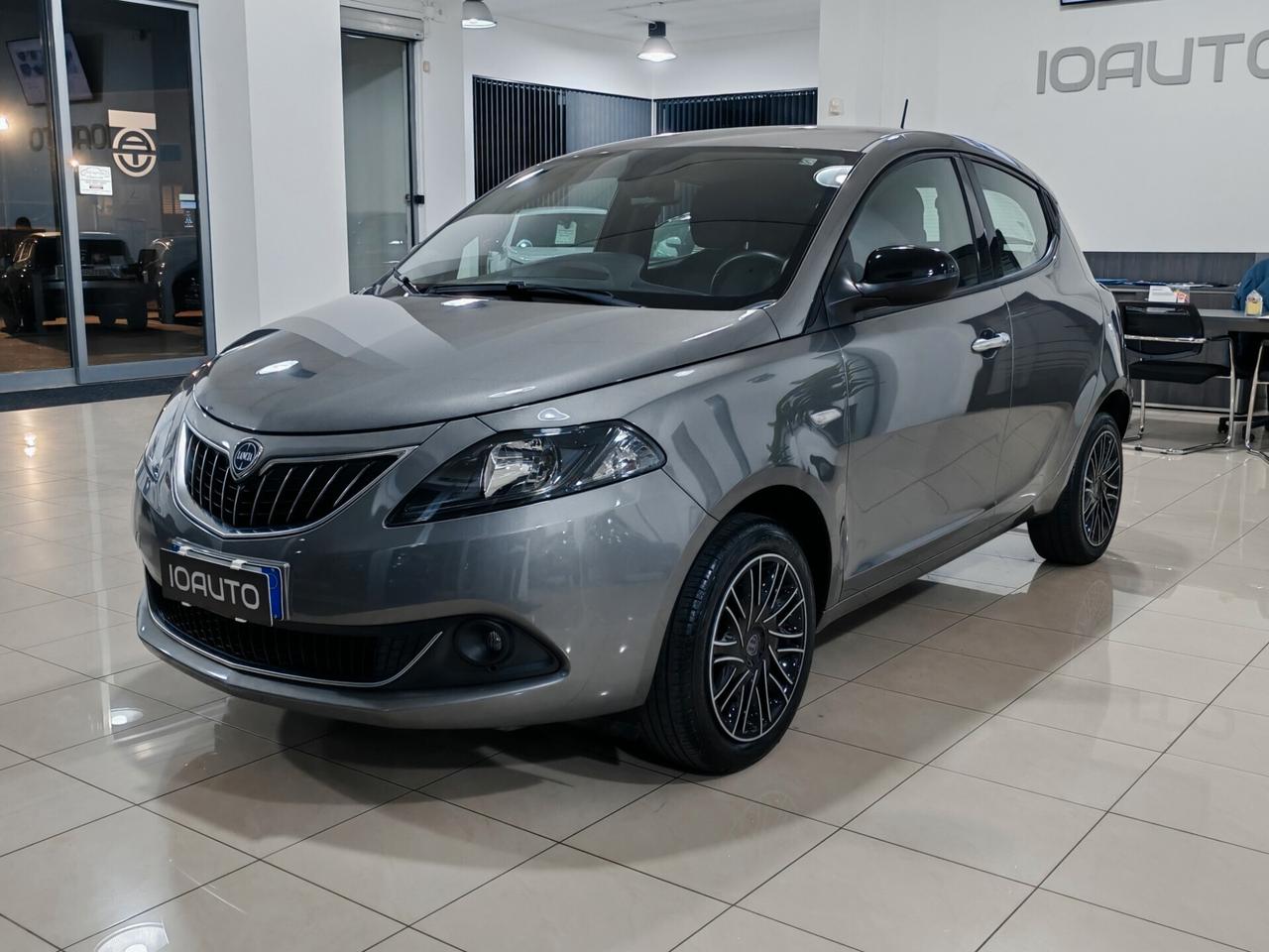 Lancia Ypsilon 1.0 Hybrid Gold 2023