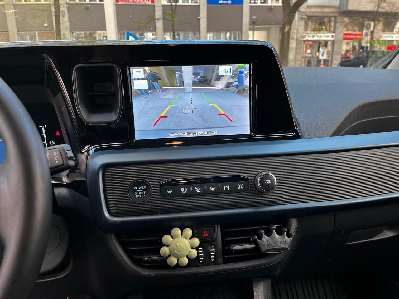 Ford Tourneo Courier 1.0 EcoBoost active