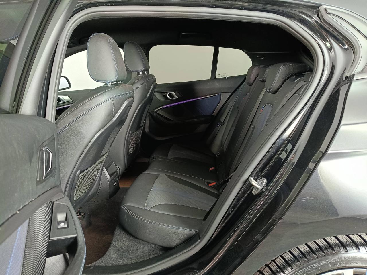 BMW Serie 1 F40 - 118d Msport auto