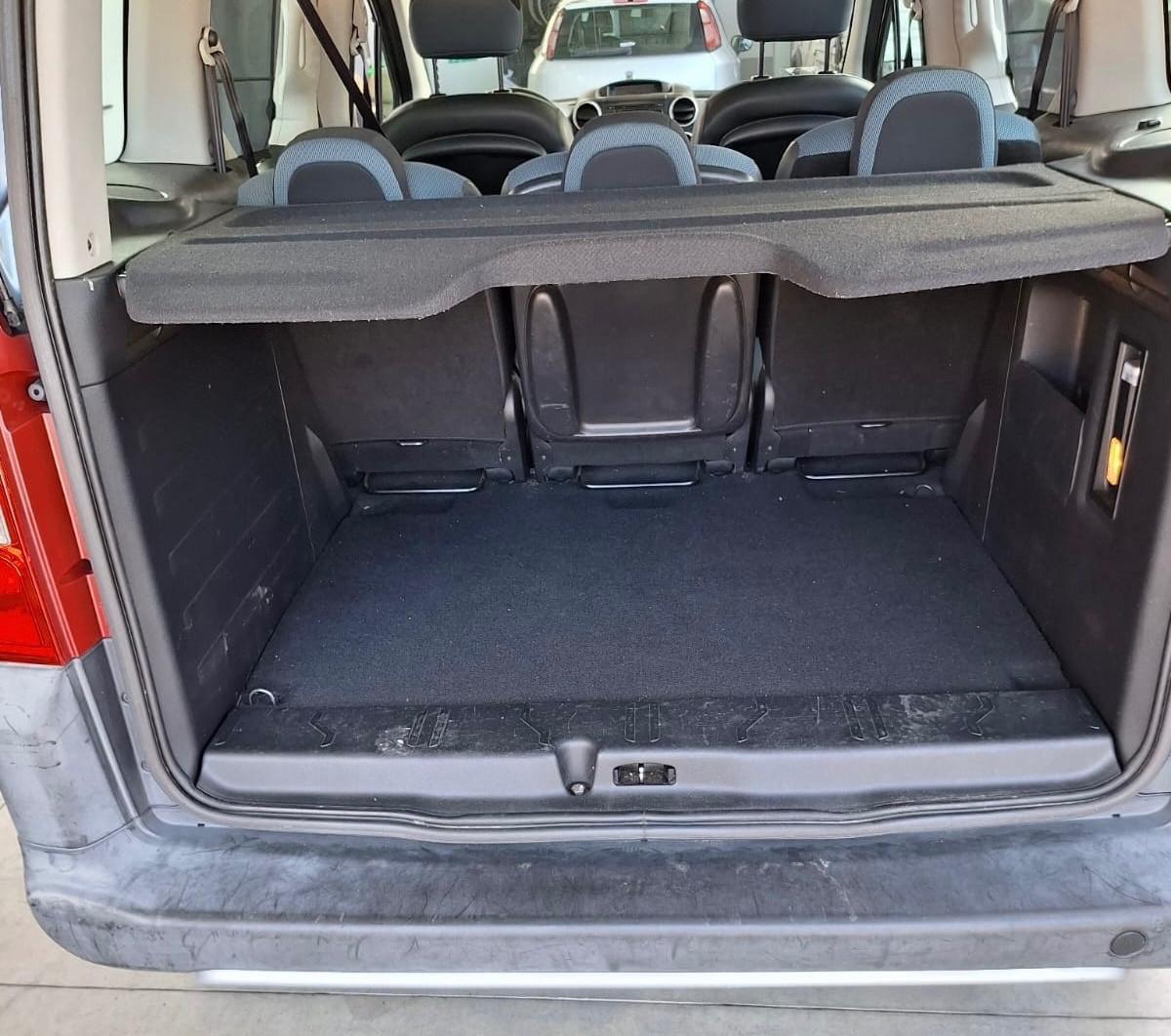 Citroen Berlingo 1.6 HDi 110CV XTR Theatre adatta a neopatentati
