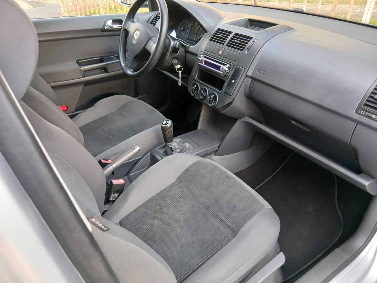 Volkswagen Polo 1.4/80CV 16V 5p. Comfortline