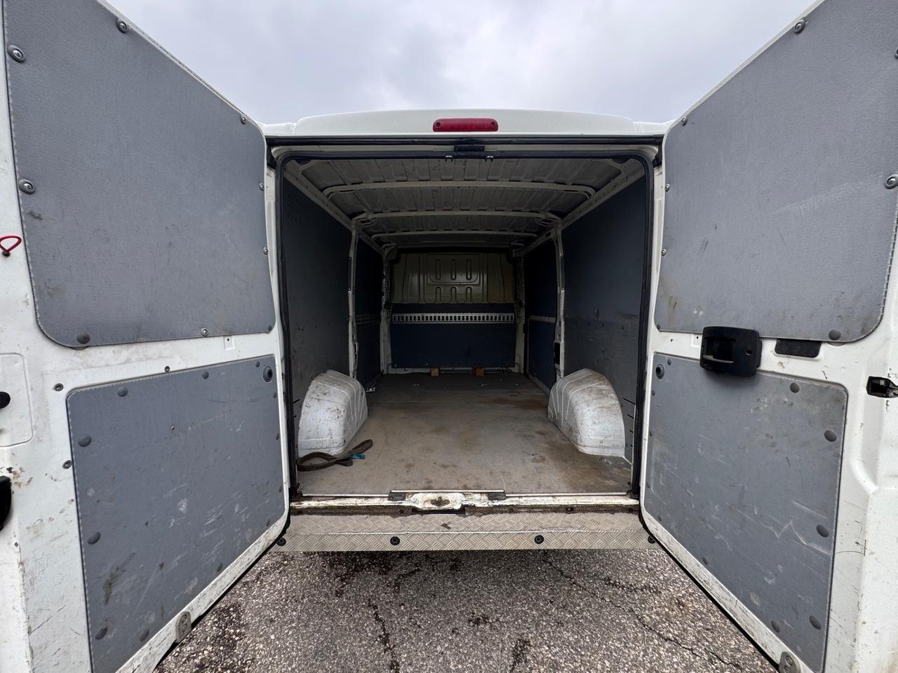Peugeot Boxer 330 BlueHDi 140 S&S PC-TN Combi Comfort