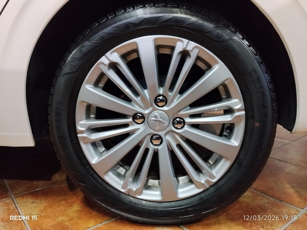 Peugeot 208 1.6 diesel 85 CV