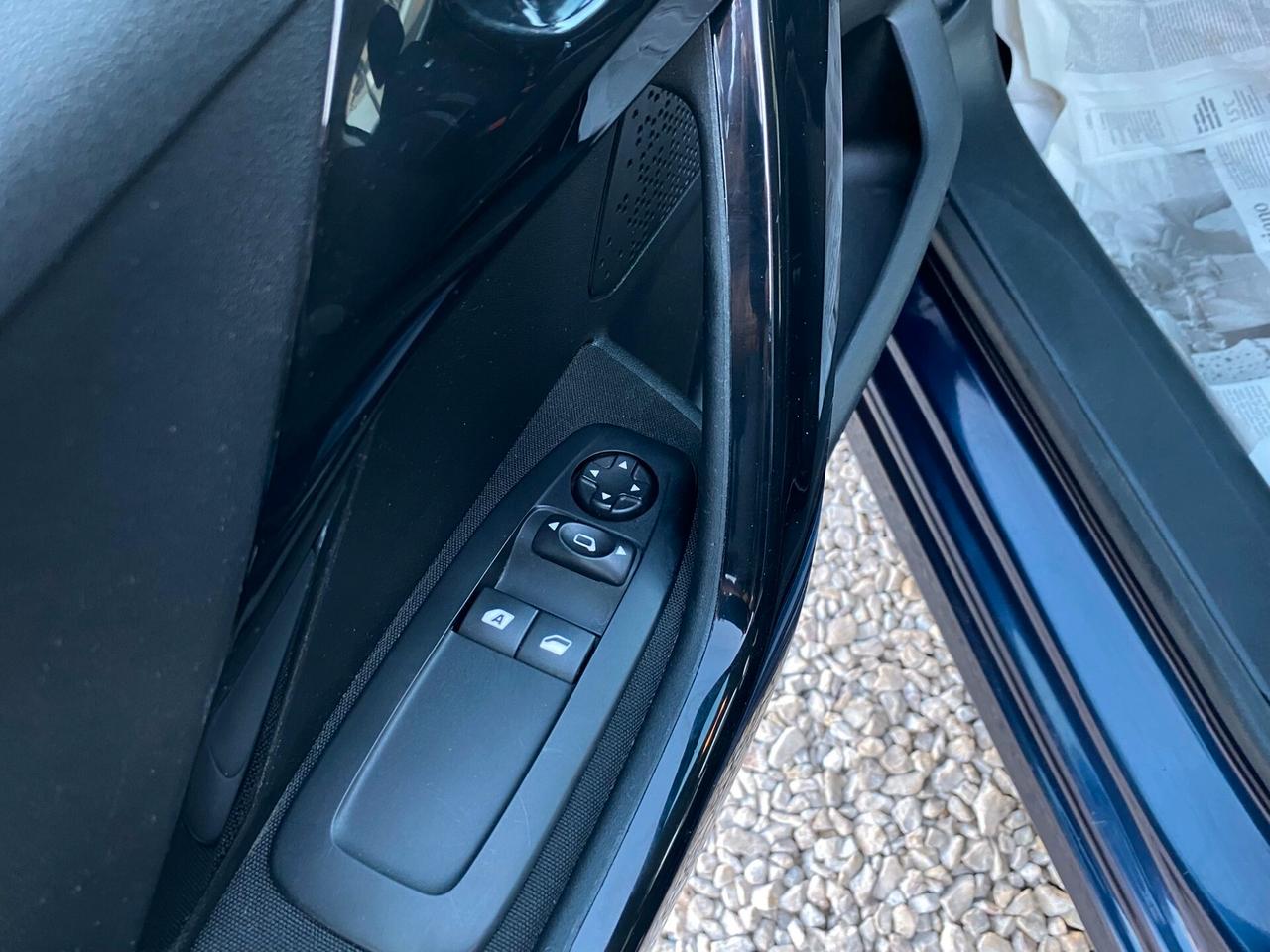 Peugeot 208 BlueHDi 75 5 porte Active