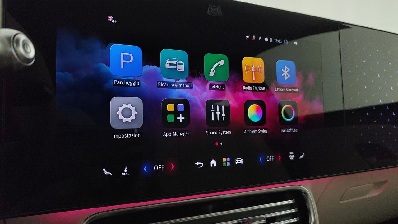 Mercedes-Benz CLA 250+ con tecnologia EQ