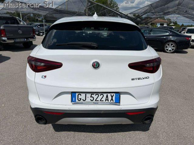 ALFA ROMEO Stelvio Stelvio 2.2 t Business Q4 190cv auto TG : GJ522AX