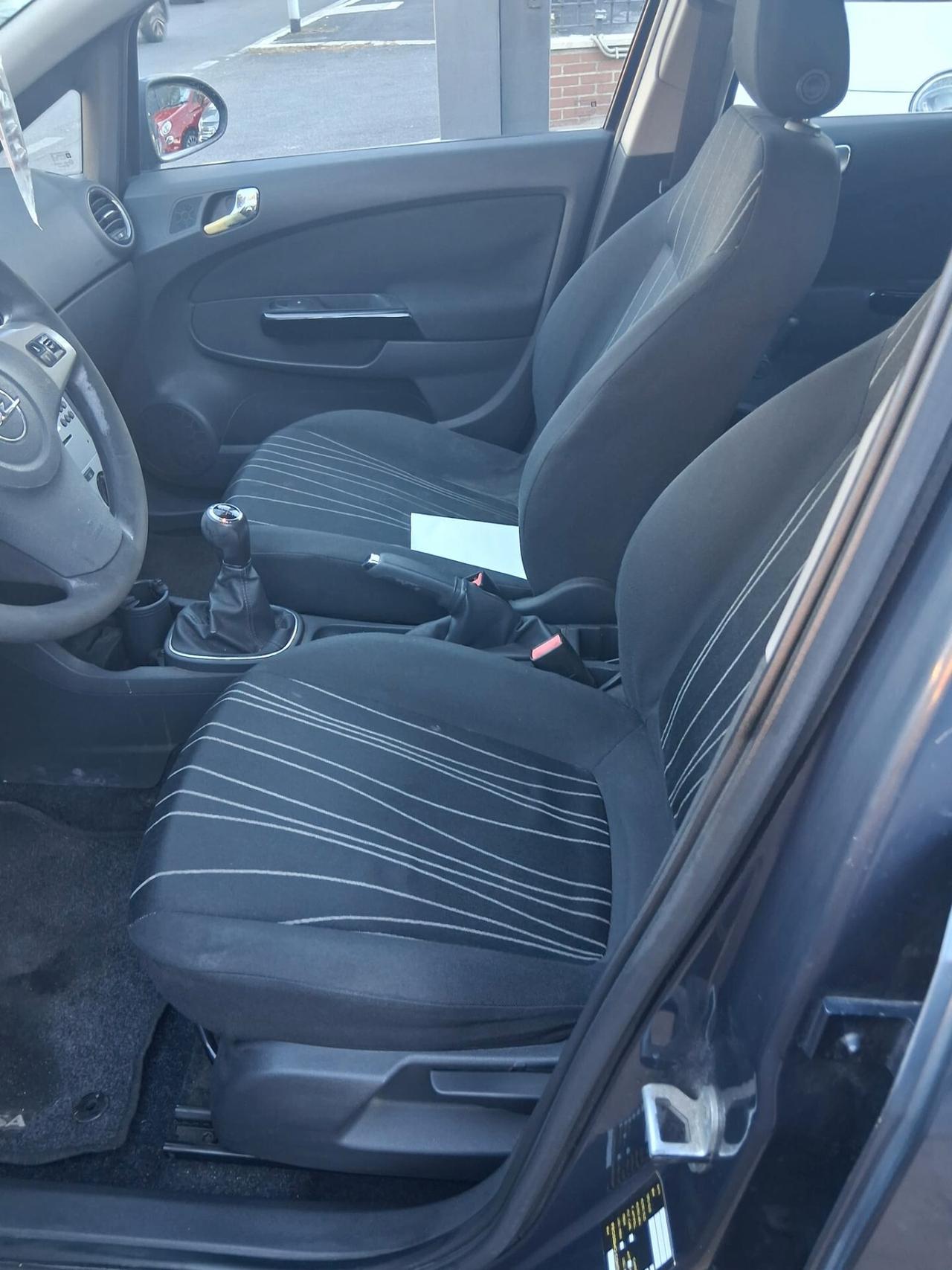 Opel Corsa 1.2 80CV 5 porte GPL-TECH Edition