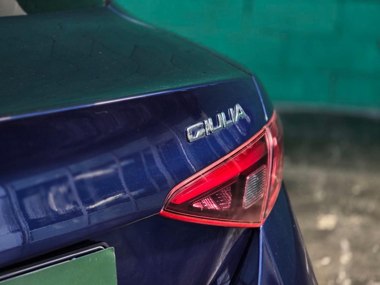Alfa Romeo Giulia 2.2 TD 150cv AT8