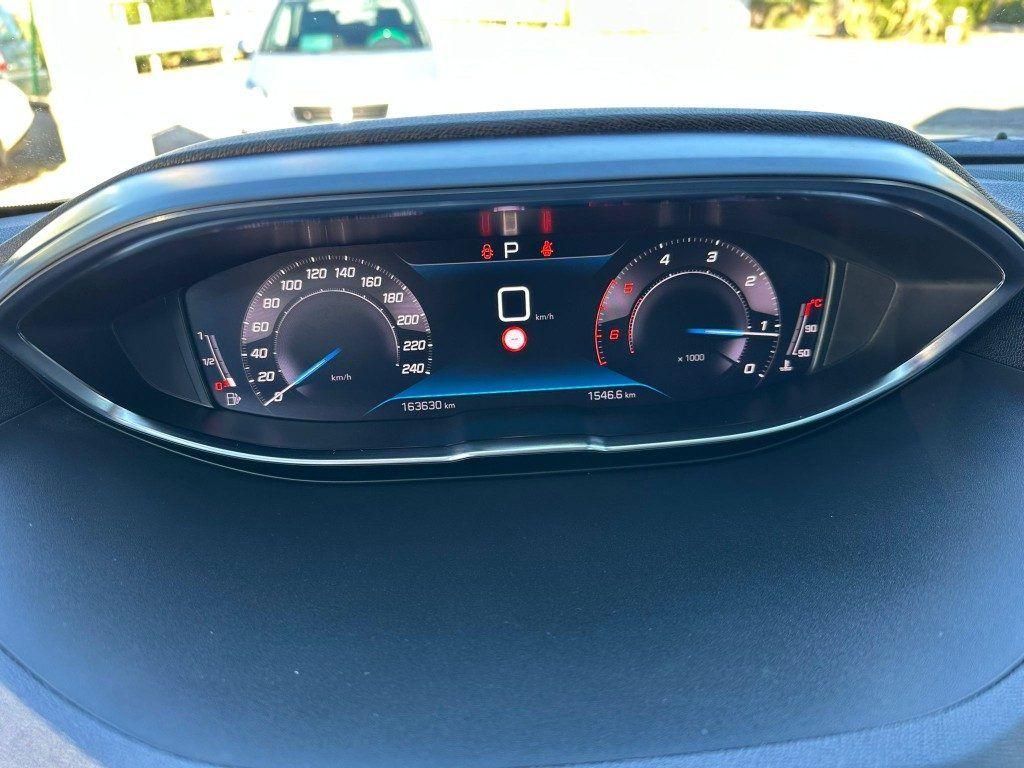 PEUGEOT 3008 BlueHDi 130 S&S EAT8 GT